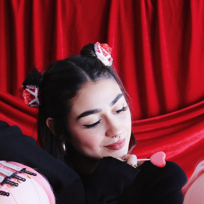 Rose Hair Claw (HellcatsUSA)