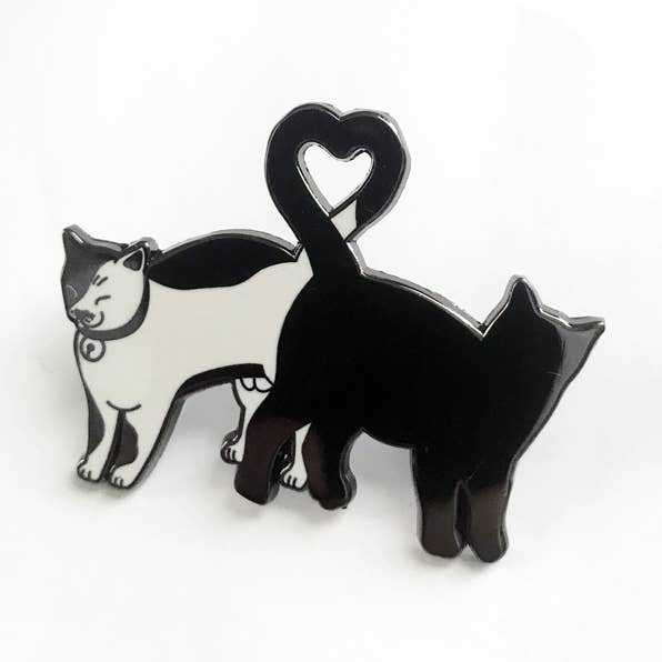 Kitty Love Enamel Pin