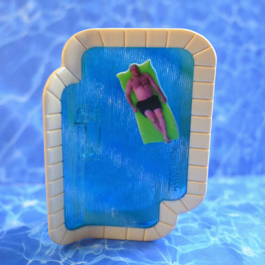 Tony in the Pool Hair Claw