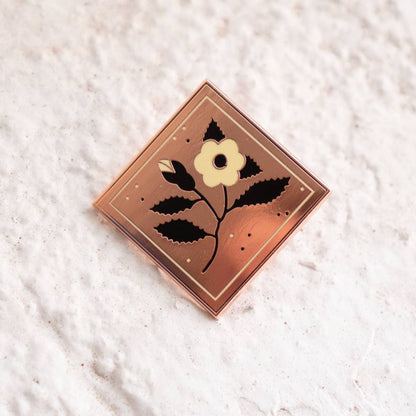 Bloom 1858 Pin