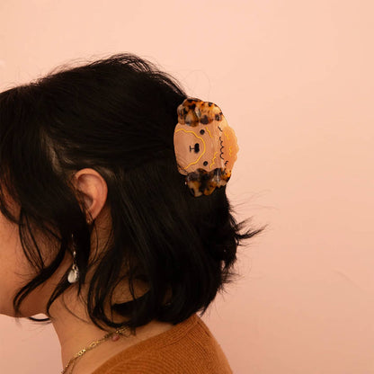 Carmy The Dog Hair Claw