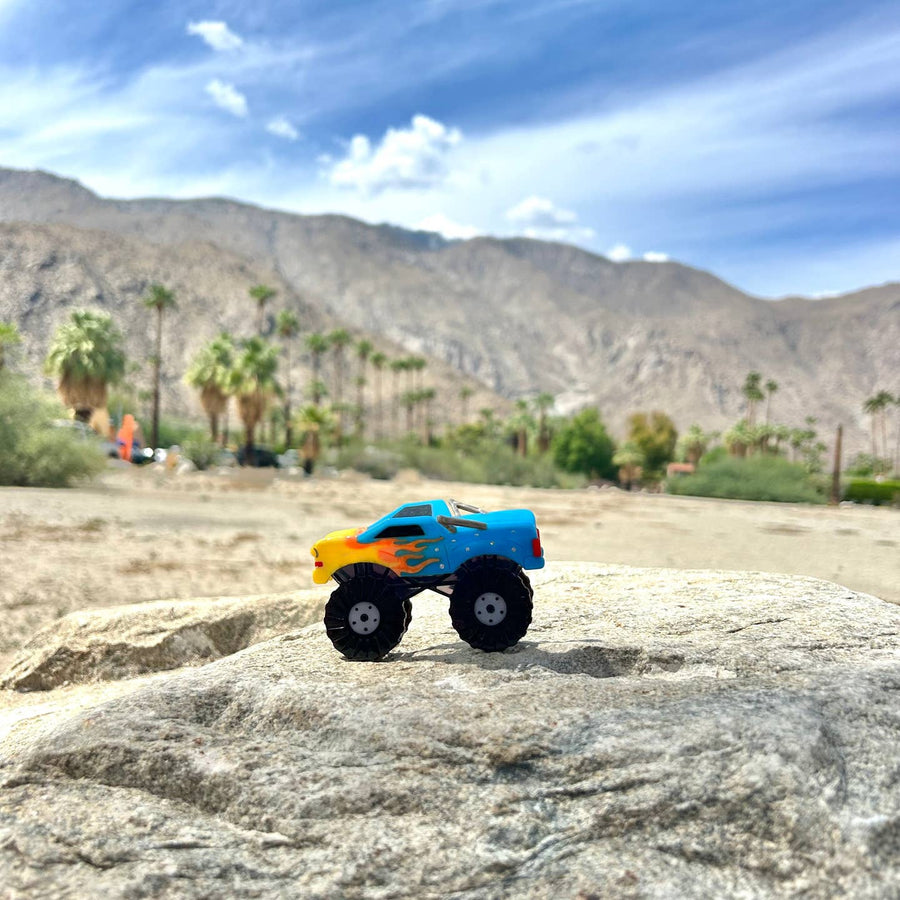 Babe Digger Monster Truck Hair Claw